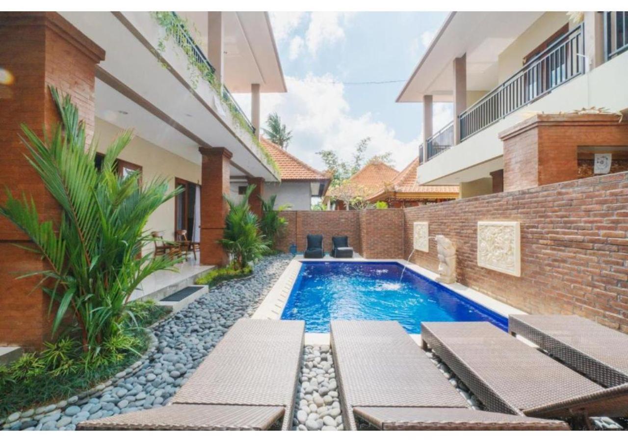Komala Homestay Canggu Exterior foto