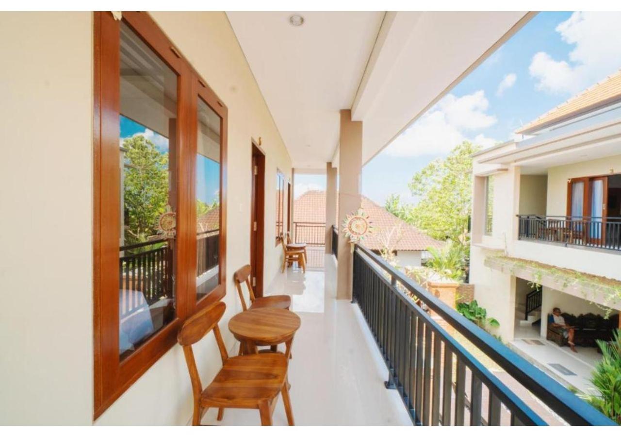 Komala Homestay Canggu Exterior foto