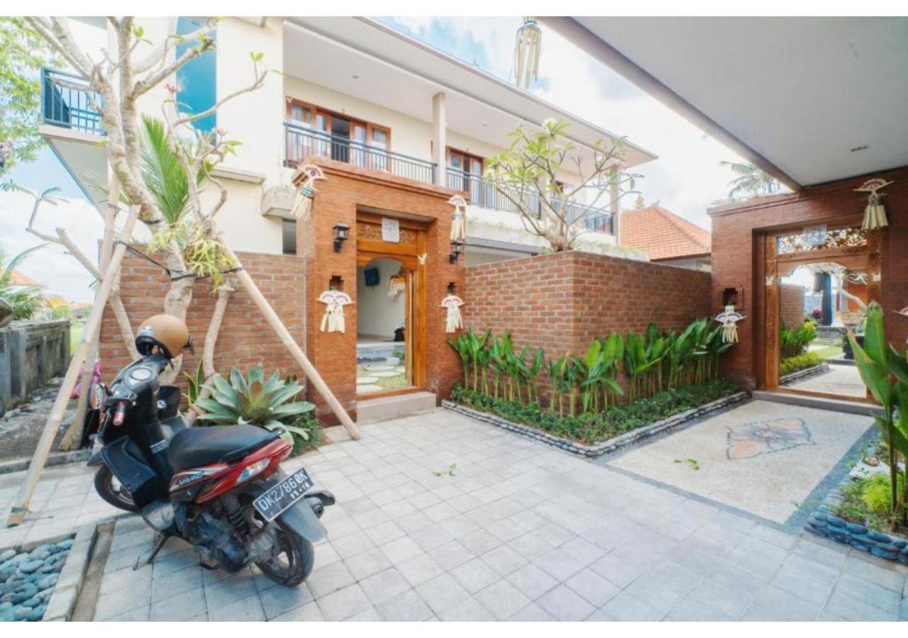 Komala Homestay Canggu Exterior foto