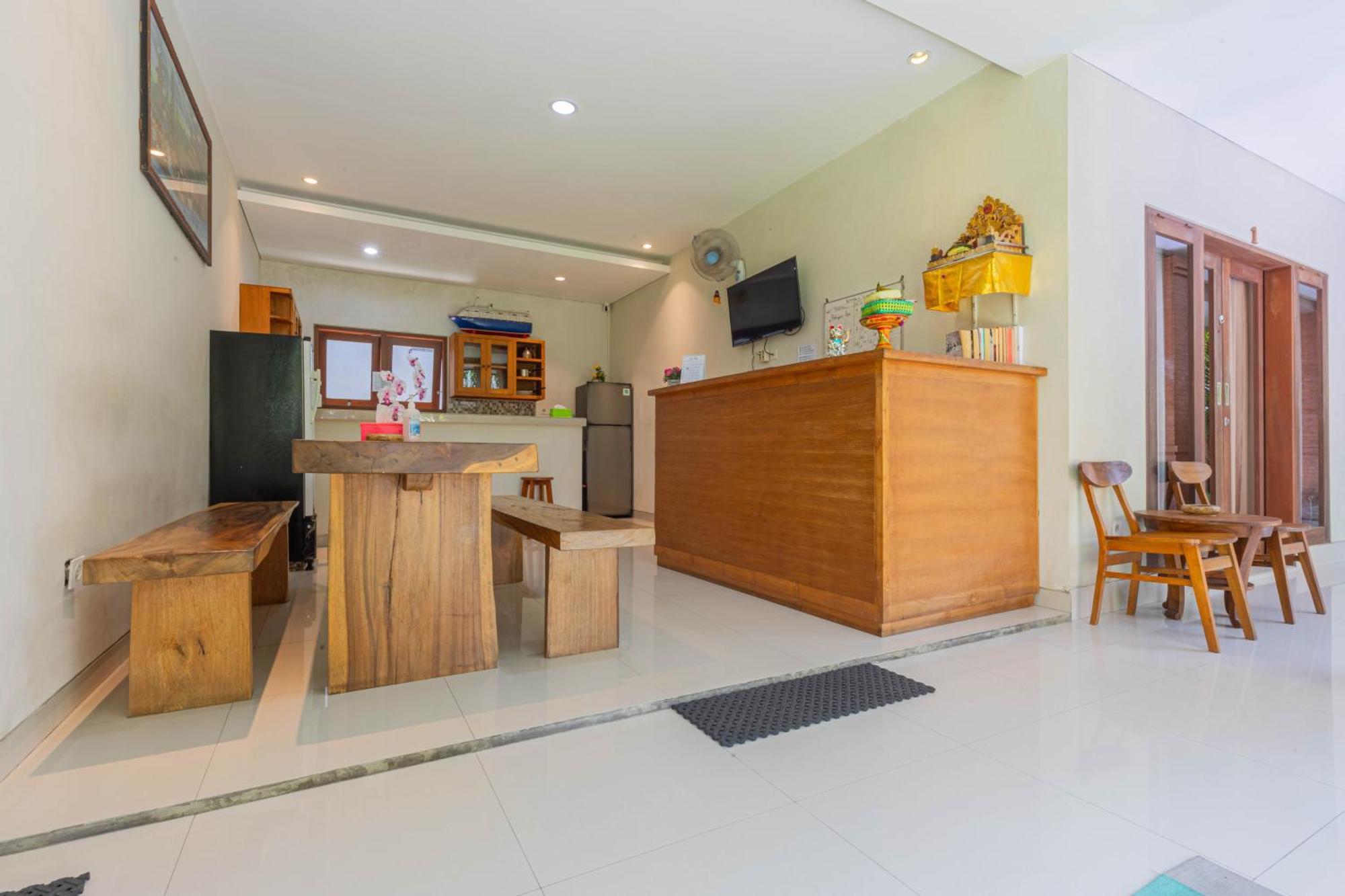 Komala Homestay Canggu Exterior foto