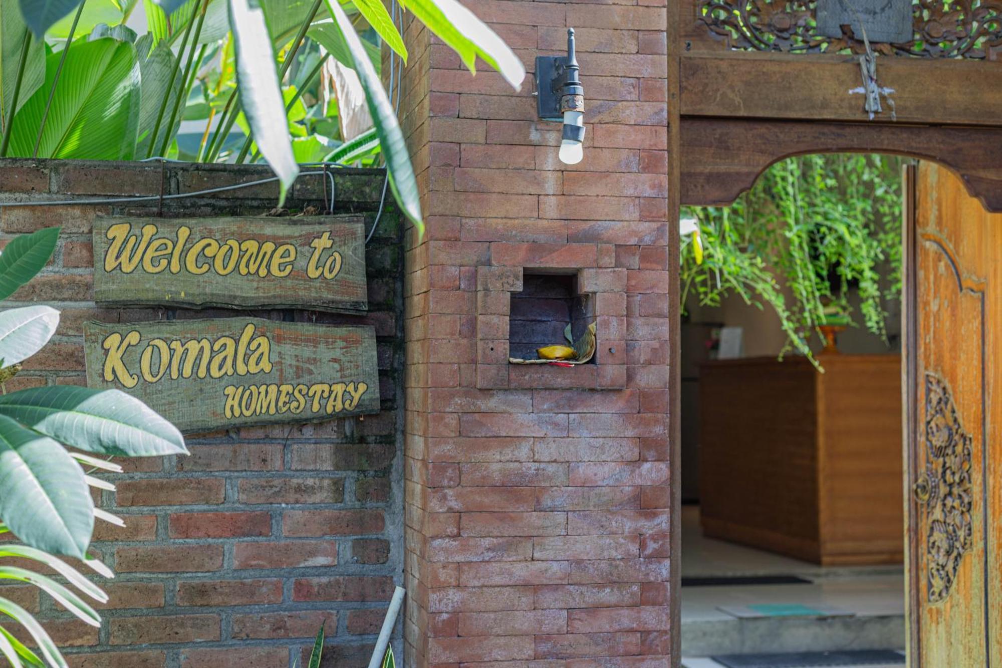 Komala Homestay Canggu Exterior foto